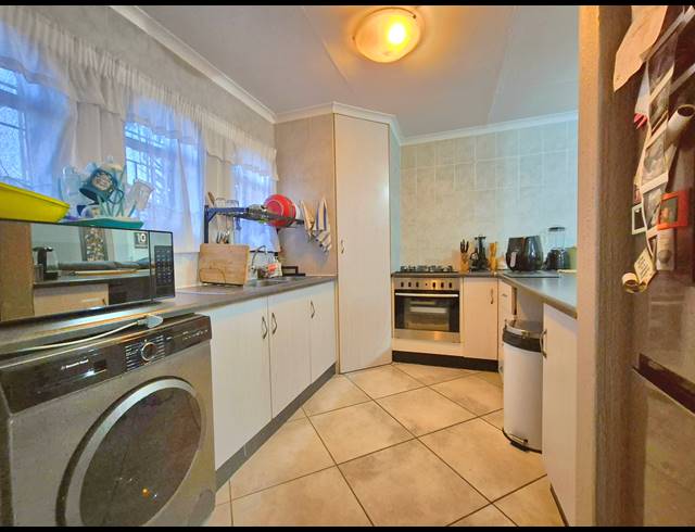 2 BEDROOM HOUSE FOR SALE IN HUNTINGDON